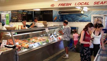 urangan fisheries retail seafood shop located in Hervey Bay